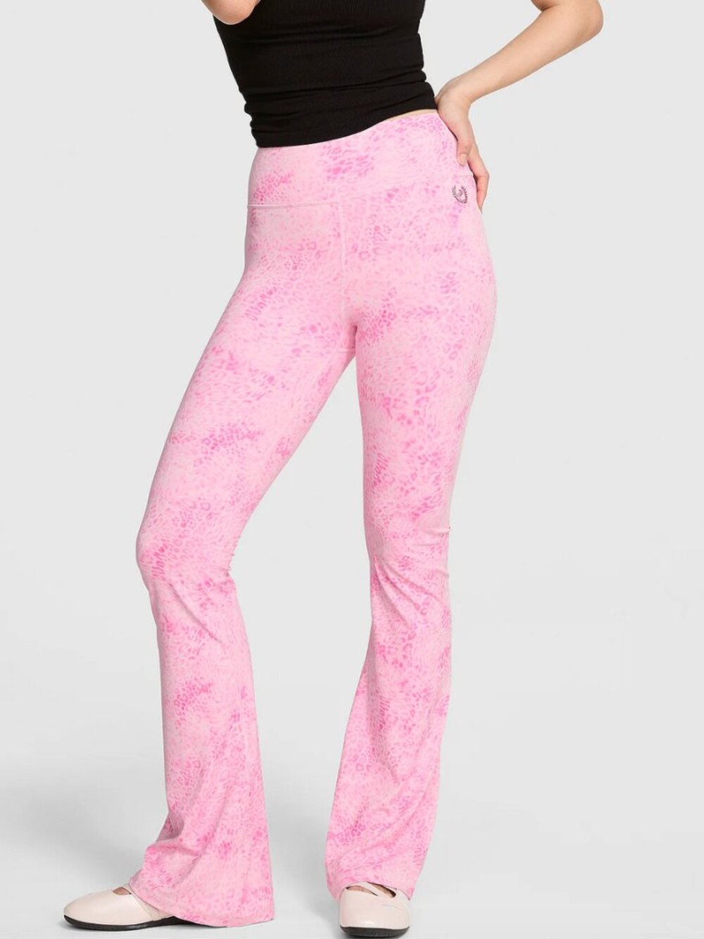 VS Pink Relay Ruched Sports Set - Picture 10 of 11